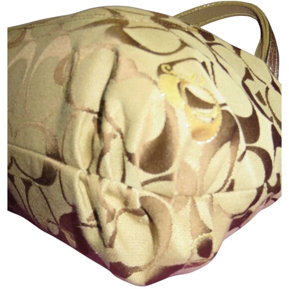 Coach Poppy Signature Canvas & Leather Heart Glam Tote Freshly cleaned - Picture 13 of 15